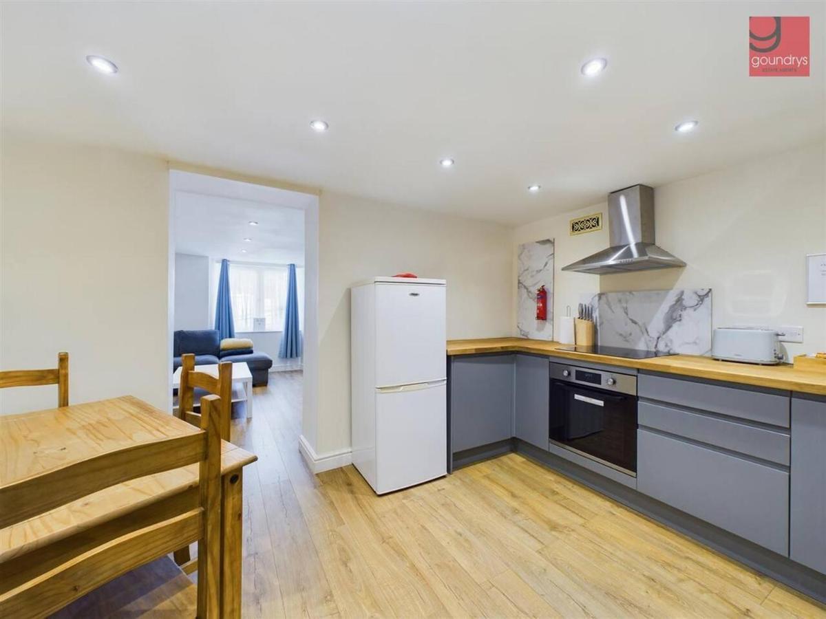 Truroflat Apartment Bagian luar foto