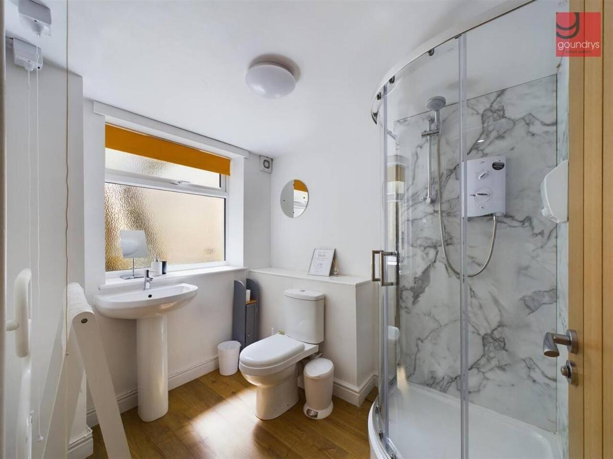 Truroflat Apartment Bagian luar foto